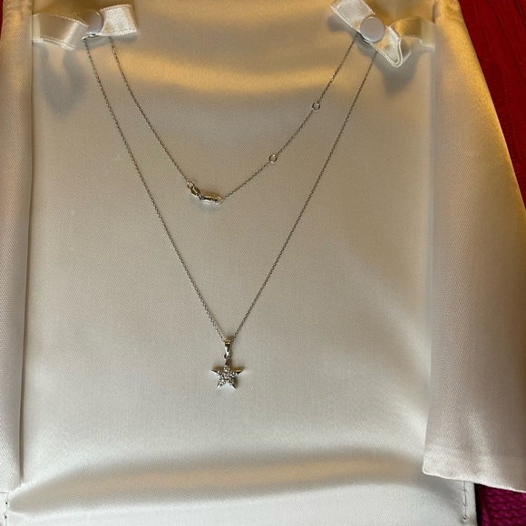 Diamond Star Necklace Dazzling 14k White Gold - Picture 4 of 6